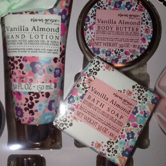 Perfect Xmas One Piece Bath gift😍 - Picture 6 of 6